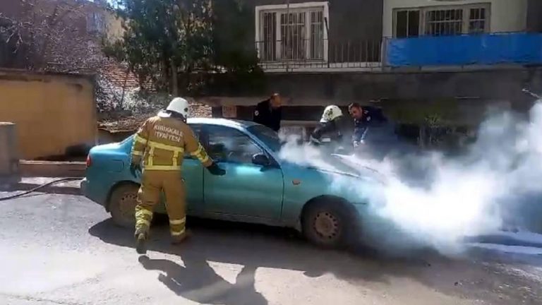 Kırıkkale’de park halindeki otomobil yandı