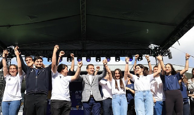 İstanbul Büyükşehir Belediye Başkanı Ekrem İmamoğlu İBB Ders Atölyeleri ve Teknoloji Seminerleri Mezuniyet Kutlamasına Katıldı – GÜNDEM