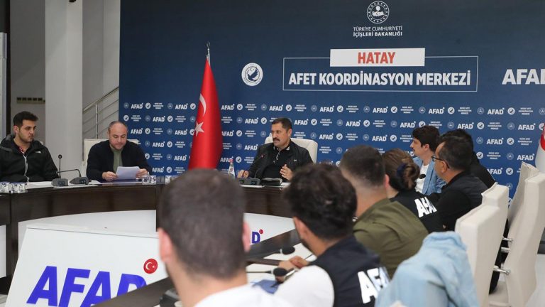 Hatay'da sağanak yağış: Kriz masası oluşturuldu