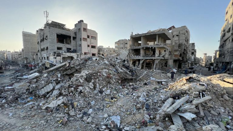 İsrail Haniye'nin kız kardeşini de öldürdü
