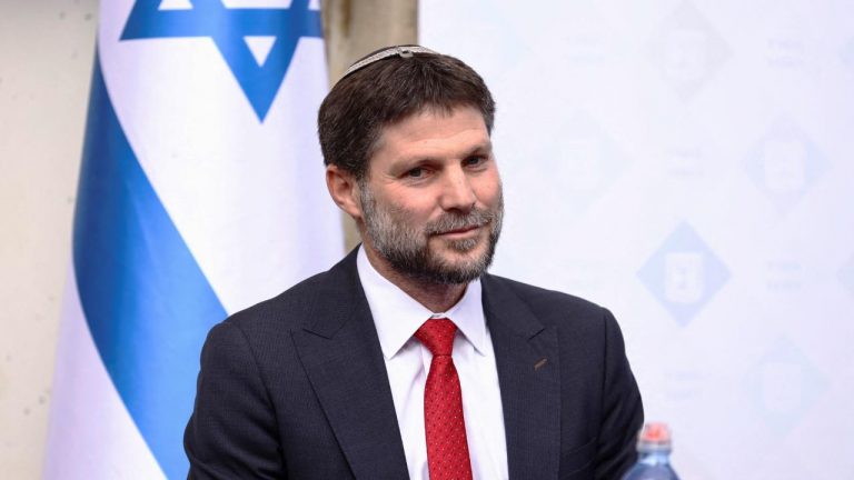 Katil bakan ateşkes çağrılarına “tüm gücüyle karşı çıkacağını” yineledi
