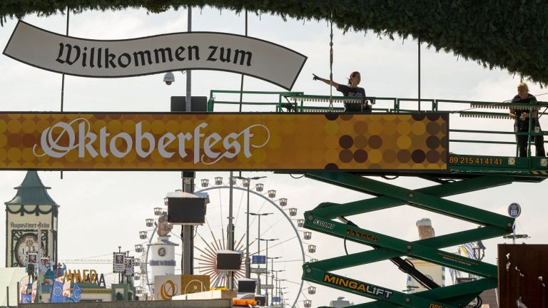 Almanya, Solingen'deki bıçaklı saldırının ardından Oktoberfest için güvenlik önlemlerini artırdı