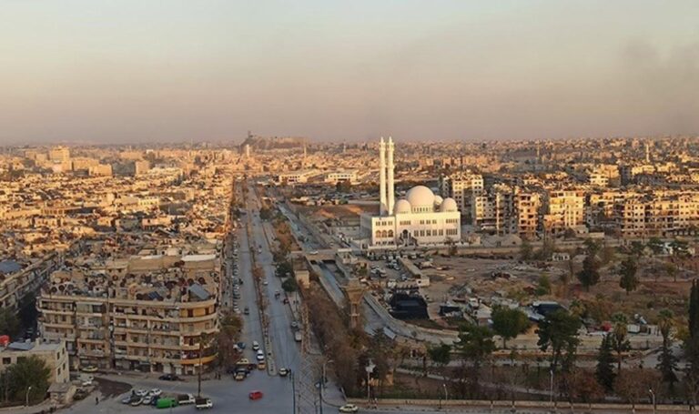 Halep'ten sonraki hedef: Suriye'deki cihatçı gruplar Hama'ya yöneldi – Son Dakika Dünya Haberleri