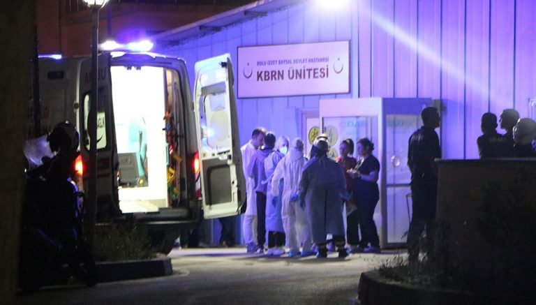 Narkotik operasyonunda şüpheli paketten gaz yayıldı: 9 polis öldümden döndü – Son Dakika Türkiye Haberleri