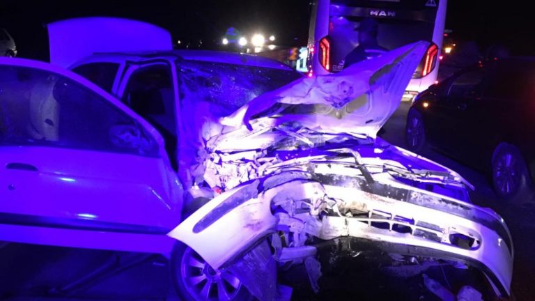 Kastamonu’da otomobil ile traktör çarpıştı: 1 ölü, 5 yaralı