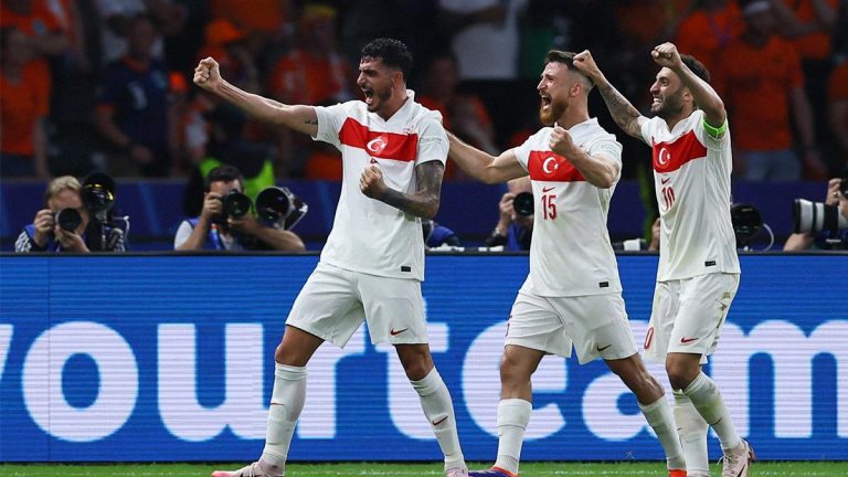 Milli takımımız ve Çaykur Rizespor’un başarılı stoperi Samet Akaydın’a Blackburn Rovers teklif yapıyor! –
