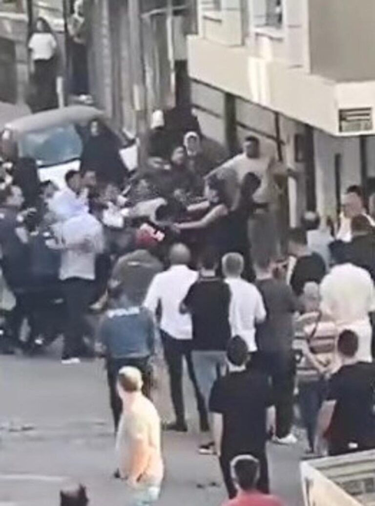 Düğün Öncesi Gelin Alma Sırasında Çıkan Kavga Polisin Müdahalesiyle Sona Erdi